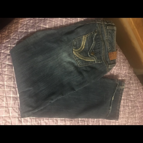 Size 13/14 broken belt loop gently used - Picture 5 of 5